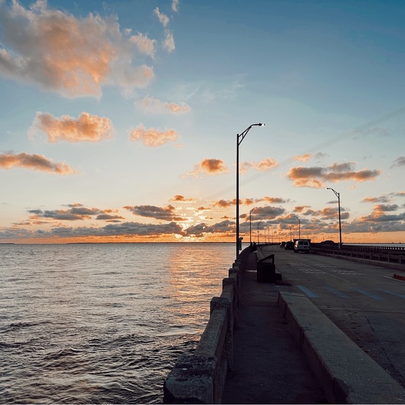 Meet your Posher, Christa - Picture 2 of 4